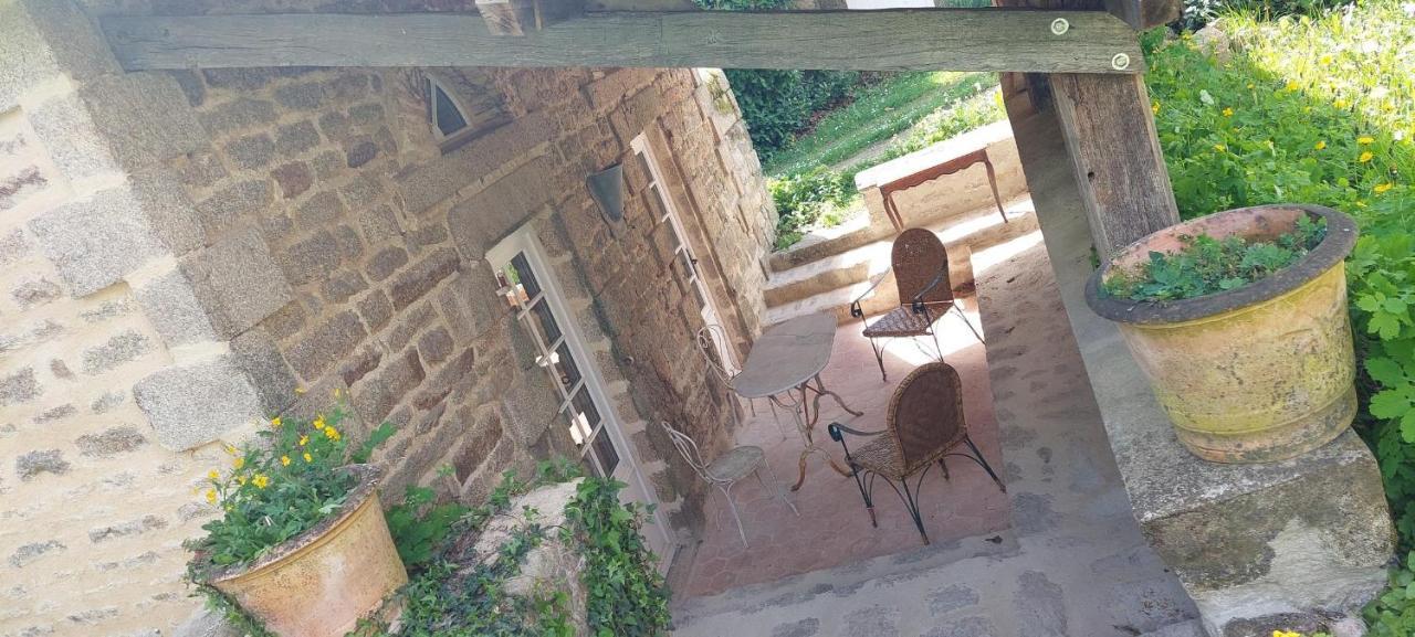Condé-sur-Sarthe Manoir De La Chapelle Bed & Breakfast エクステリア 写真