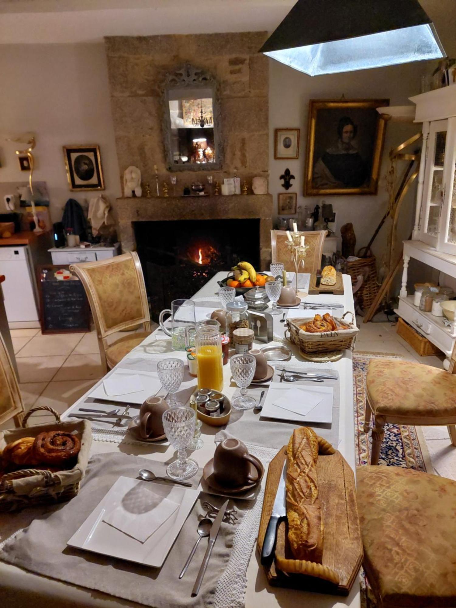 Condé-sur-Sarthe Manoir De La Chapelle Bed & Breakfast エクステリア 写真